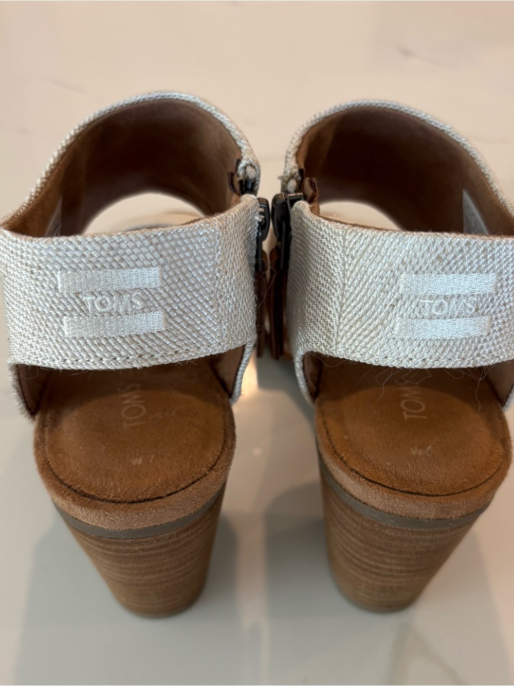 TOMS Majorca Cut Out Sandal Block Heel Natural Ivory Canvas Zip Side Size 7 - Picture 6 of 6